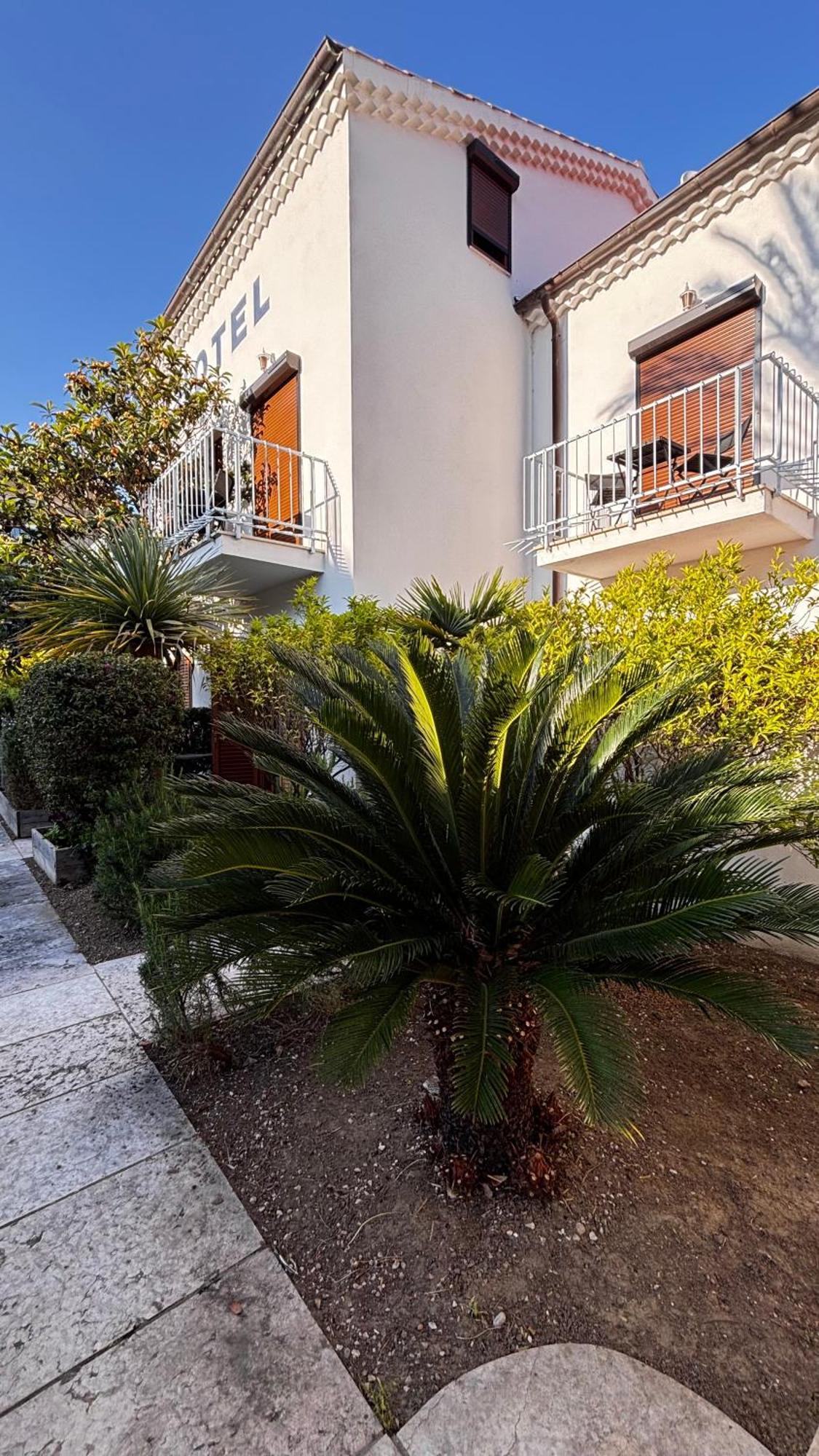 Hotel La Bastide Le Lavandou Eksteriør billede